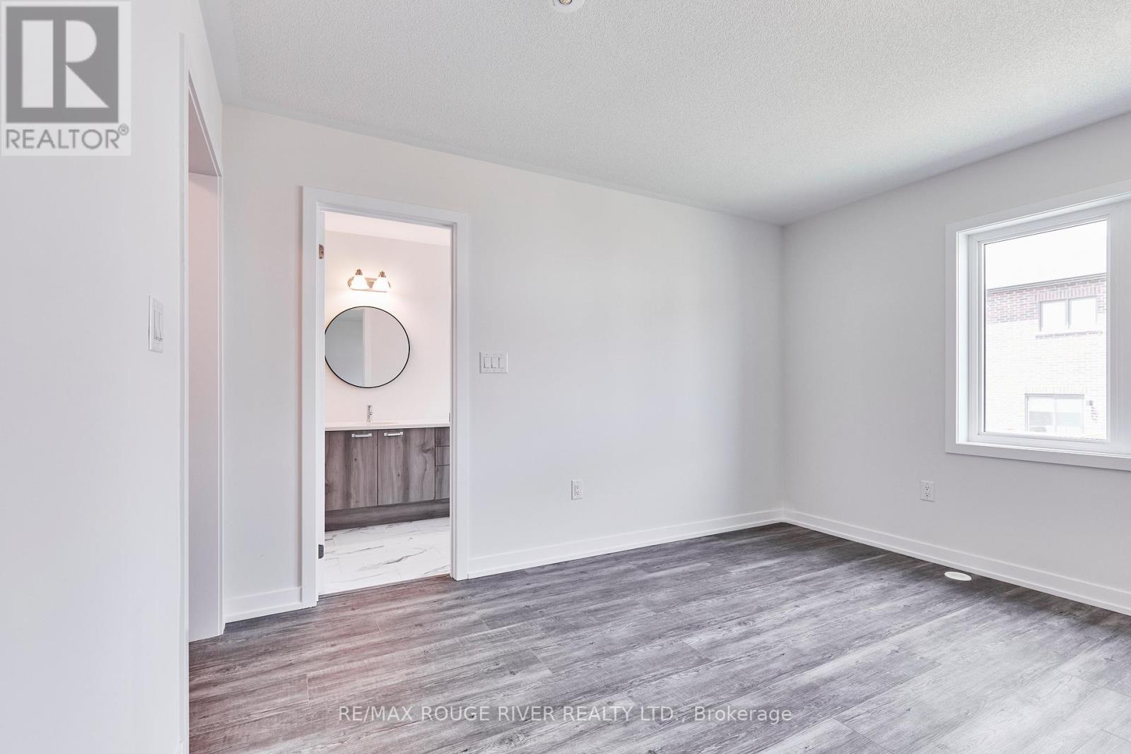 94 Ziibi Way, Clarington (Newcastle), Ontario  L1B 0W5 - Photo 10 - E12436415
