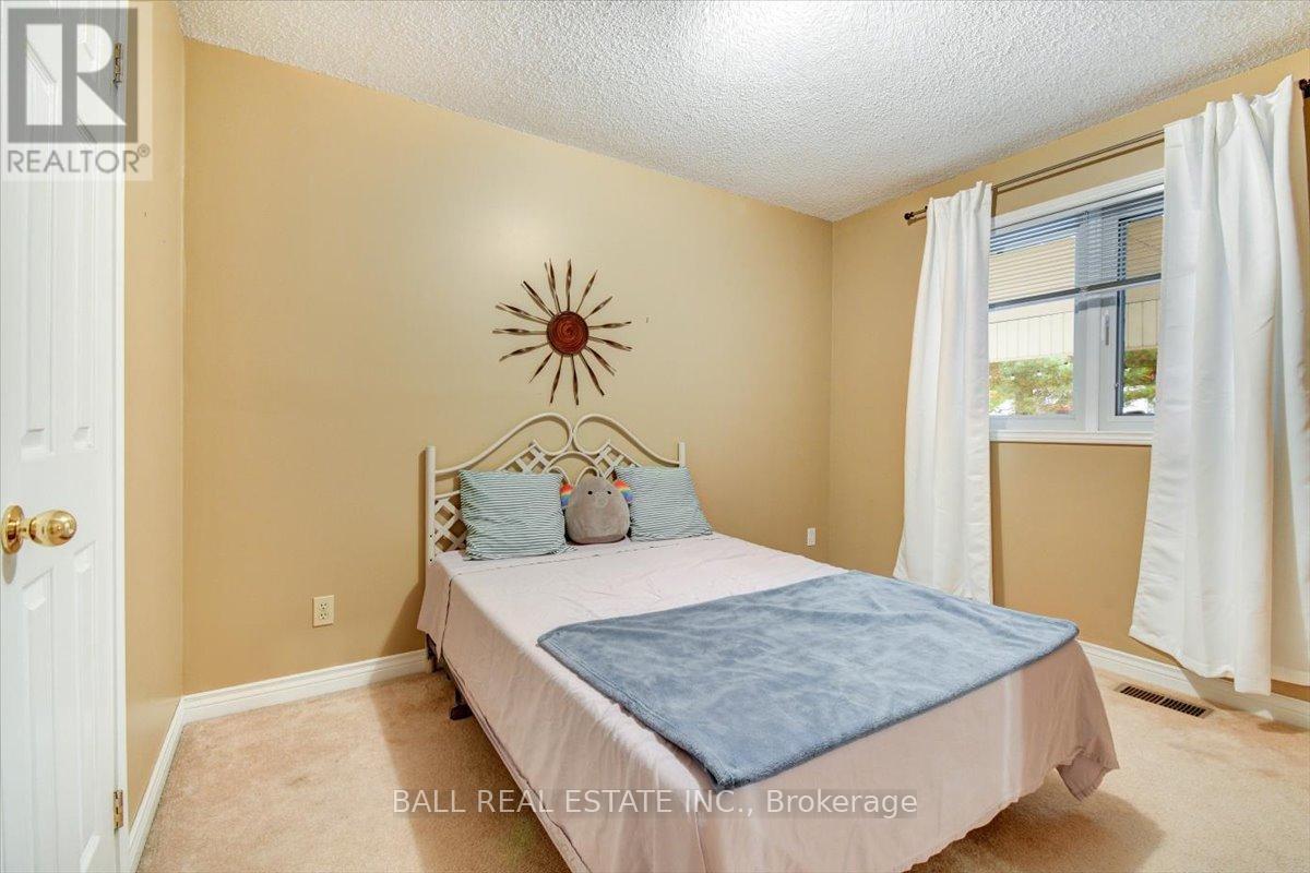 5 Oak Street, Bancroft (Bancroft Ward), Ontario  K0L 1C0 - Photo 15 - X12436895