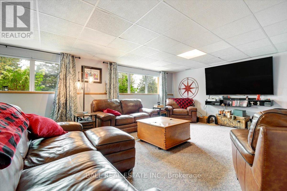5 Oak Street, Bancroft (Bancroft Ward), Ontario  K0L 1C0 - Photo 19 - X12436895