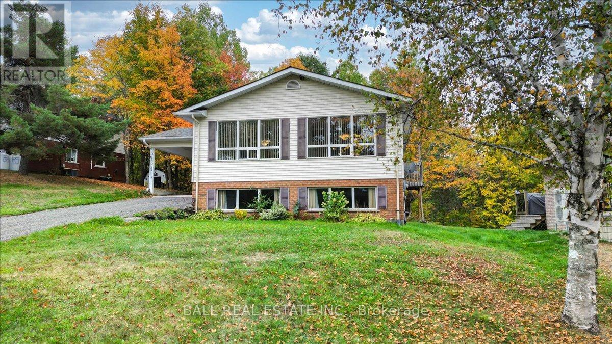 5 Oak Street, Bancroft (Bancroft Ward), Ontario  K0L 1C0 - Photo 2 - X12436895