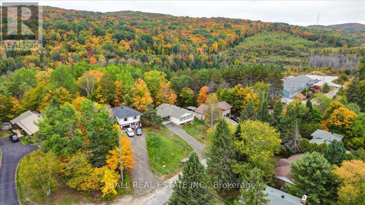 5 Oak Street, Bancroft (Bancroft Ward), Ontario  K0L 1C0 - Photo 36 - X12436895