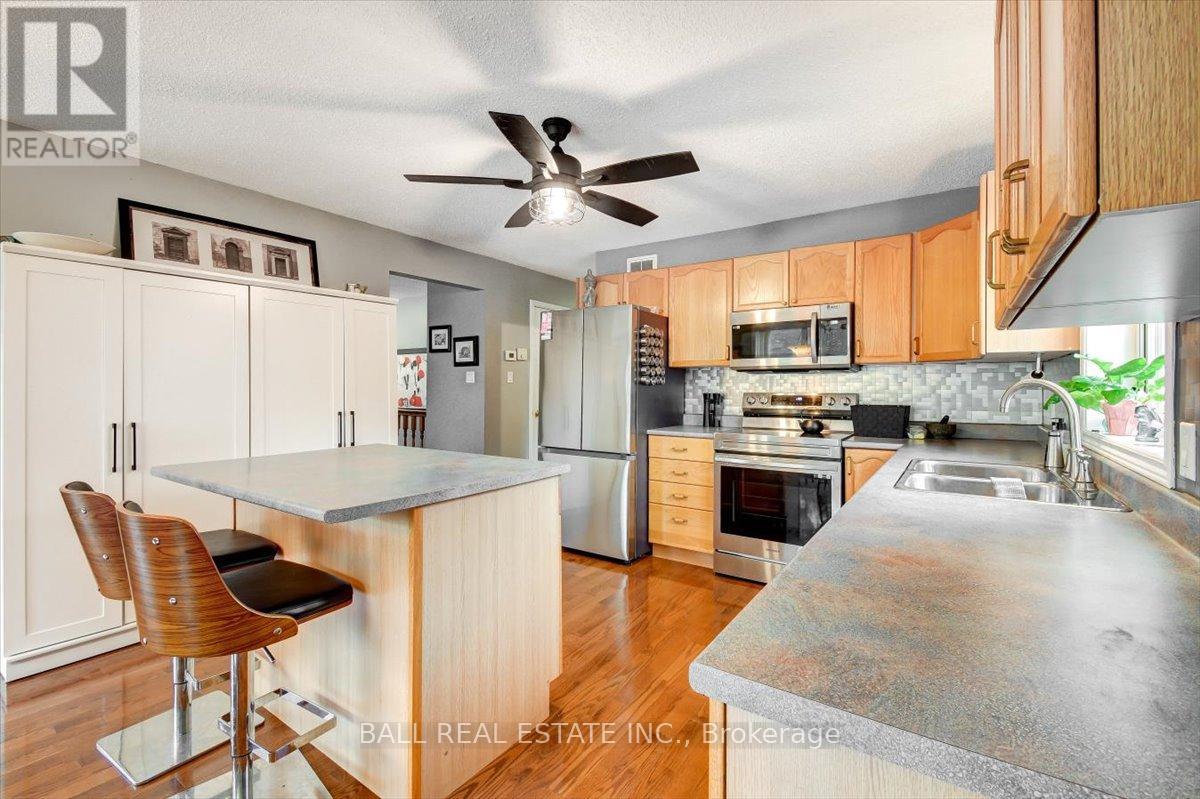 5 Oak Street, Bancroft (Bancroft Ward), Ontario  K0L 1C0 - Photo 7 - X12436895