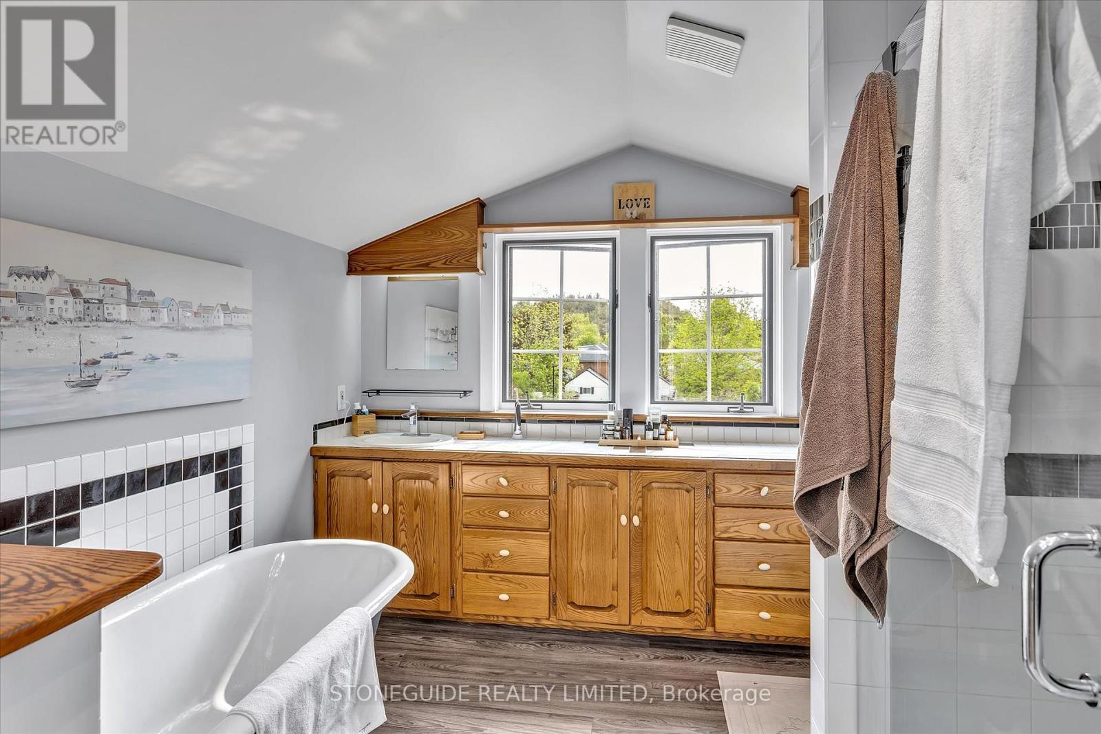 454 Mark Street, Peterborough (Ashburnham Ward 4), Ontario  K9H 1V9 - Photo 27 - X12437086