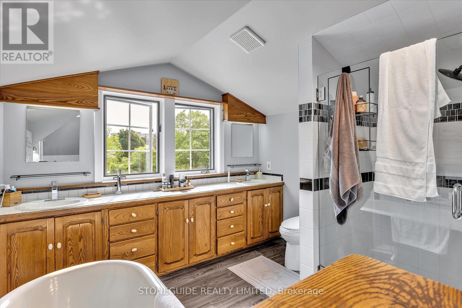 454 Mark Street, Peterborough (Ashburnham Ward 4), Ontario  K9H 1V9 - Photo 28 - X12437086