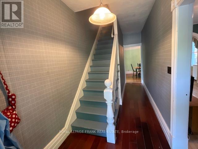 168 Rubidge Street, Peterborough (Town Ward 3), Ontario  K9J 3N7 - Photo 8 - X12437281