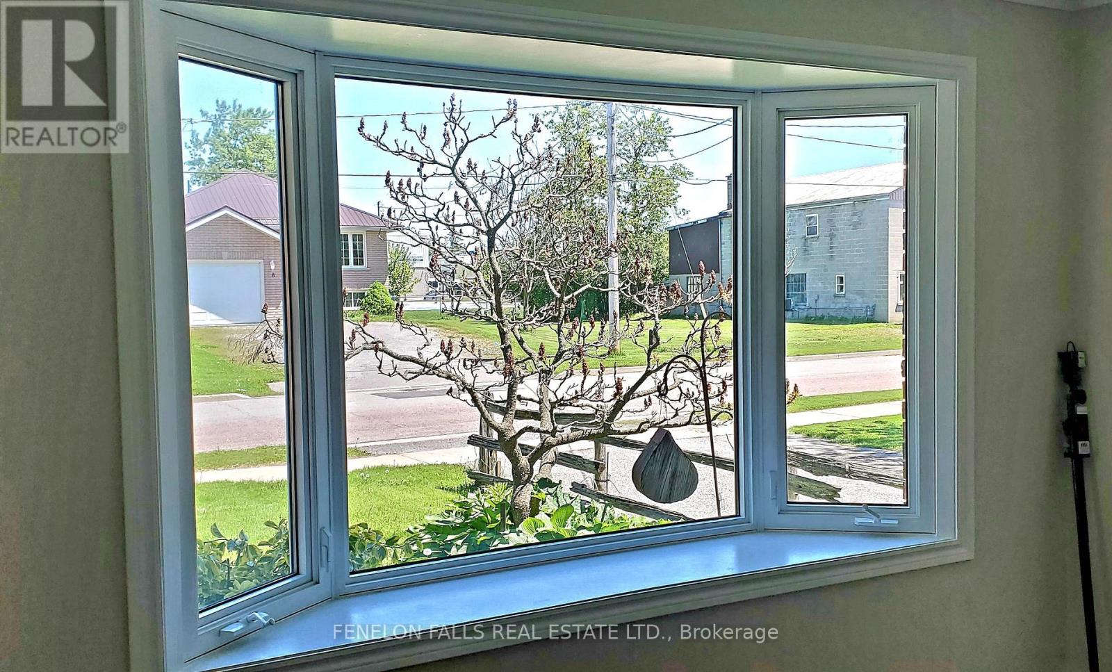 7 James Street, Kawartha Lakes (Lindsay), Ontario  K9V 3B3 - Photo 8 - X12437534
