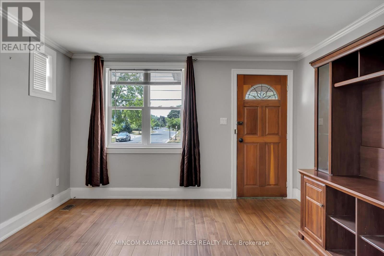 554 Monaghan Road, Peterborough South (West), Ontario  K9J 5H7 - Photo 6 - X12437590
