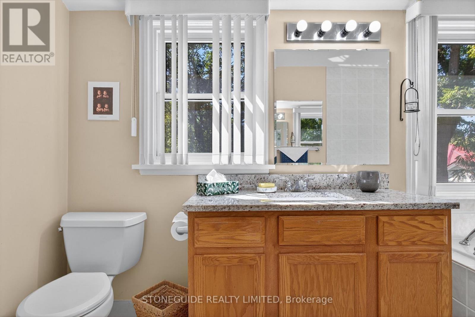 239 Rogers Street, Peterborough (Ashburnham Ward 4), Ontario  K9H 1W2 - Photo 23 - X12437616