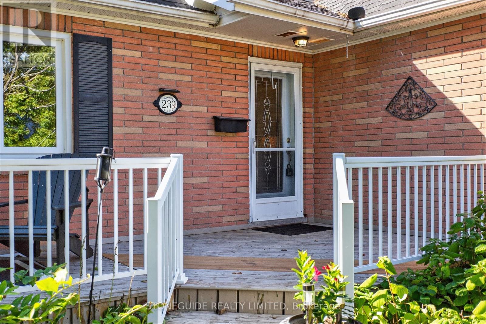 239 Rogers Street, Peterborough (Ashburnham Ward 4), Ontario  K9H 1W2 - Photo 4 - X12437616