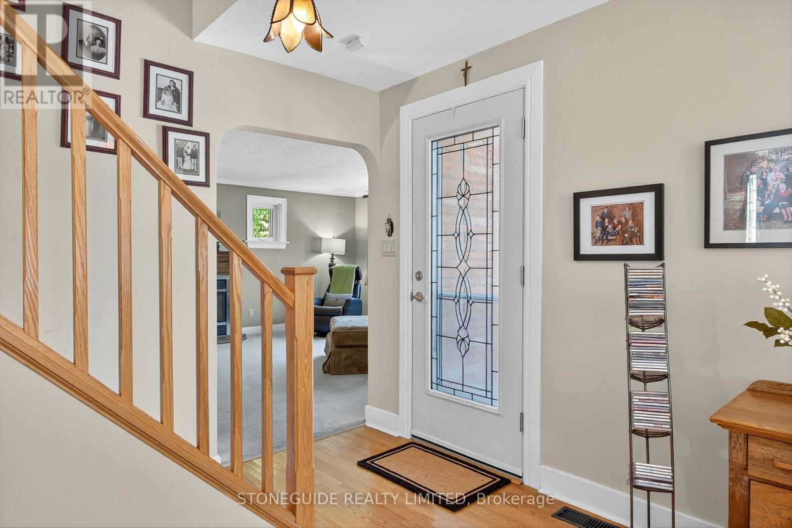 239 Rogers Street, Peterborough (Ashburnham Ward 4), Ontario  K9H 1W2 - Photo 5 - X12437616