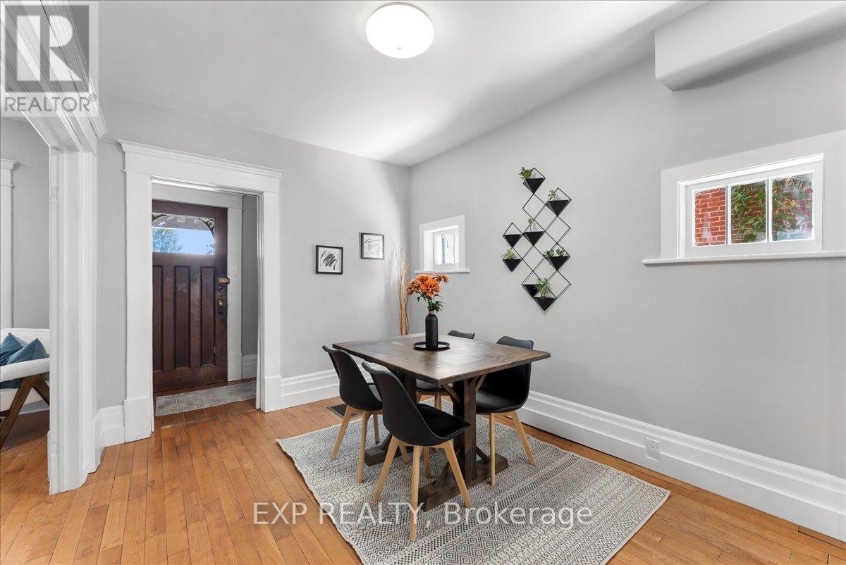 468 Charlotte Street, Peterborough (Town Ward 3), Ontario  K9J 2W3 - Photo 8 - X12437633