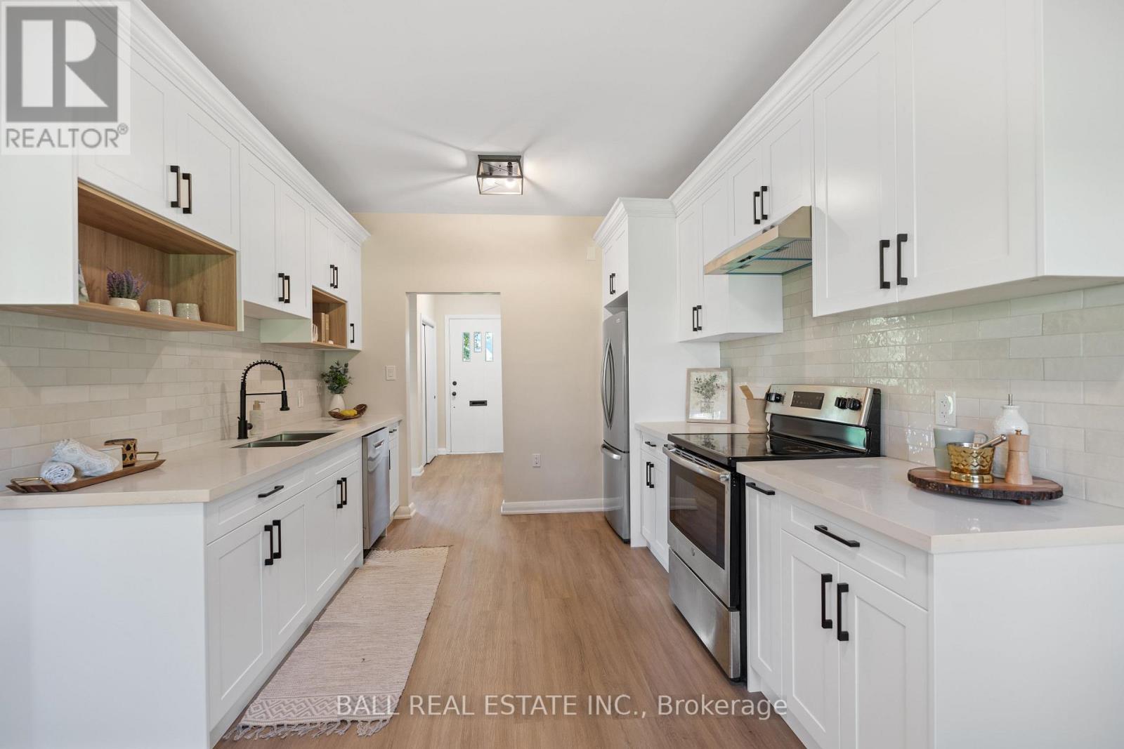 450 Rosedale Avenue, Peterborough (Town Ward 3), Ontario  K9J 6J1 - Photo 14 - X12438045
