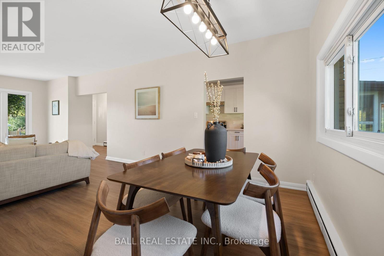450 Rosedale Avenue, Peterborough (Town Ward 3), Ontario  K9J 6J1 - Photo 15 - X12438045