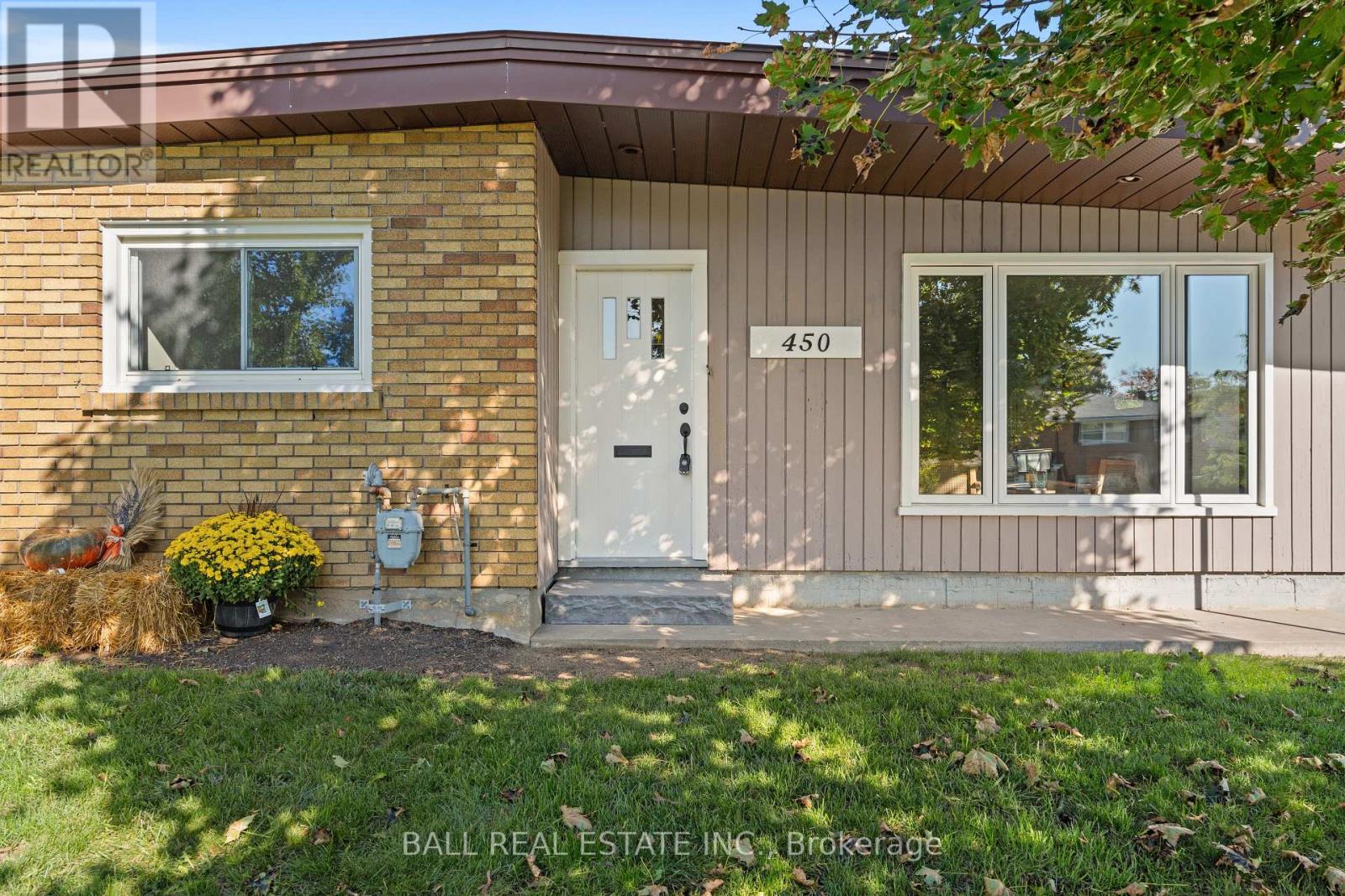 450 Rosedale Avenue, Peterborough (Town Ward 3), Ontario  K9J 6J1 - Photo 2 - X12438045