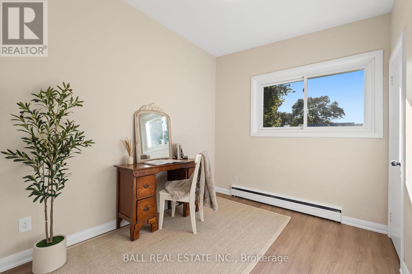 450 Rosedale Avenue, Peterborough (Town Ward 3), Ontario  K9J 6J1 - Photo 21 - X12438045