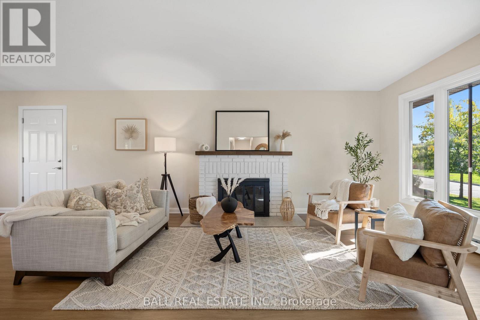 450 Rosedale Avenue, Peterborough (Town Ward 3), Ontario  K9J 6J1 - Photo 4 - X12438045