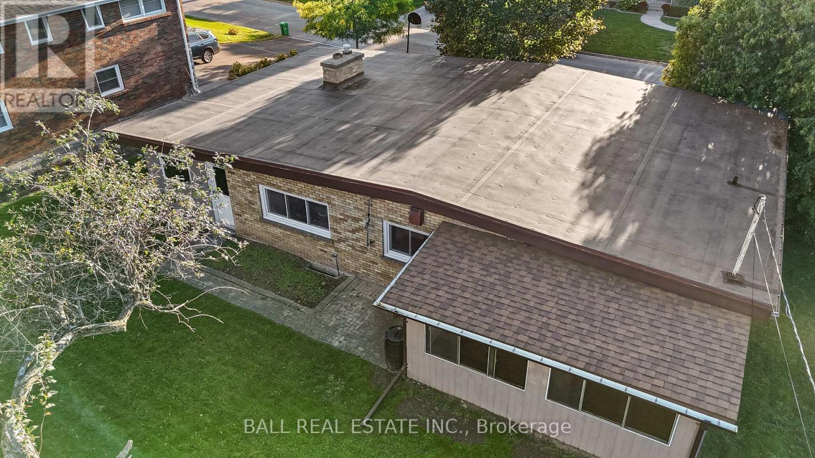 450 Rosedale Avenue, Peterborough (Town Ward 3), Ontario  K9J 6J1 - Photo 41 - X12438045