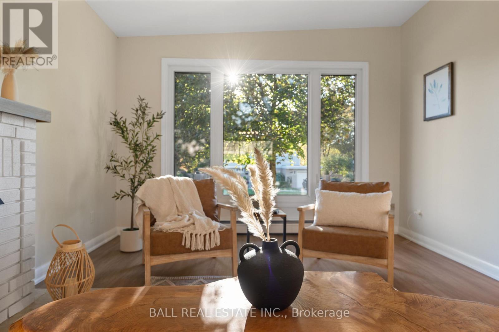 450 Rosedale Avenue, Peterborough (Town Ward 3), Ontario  K9J 6J1 - Photo 7 - X12438045