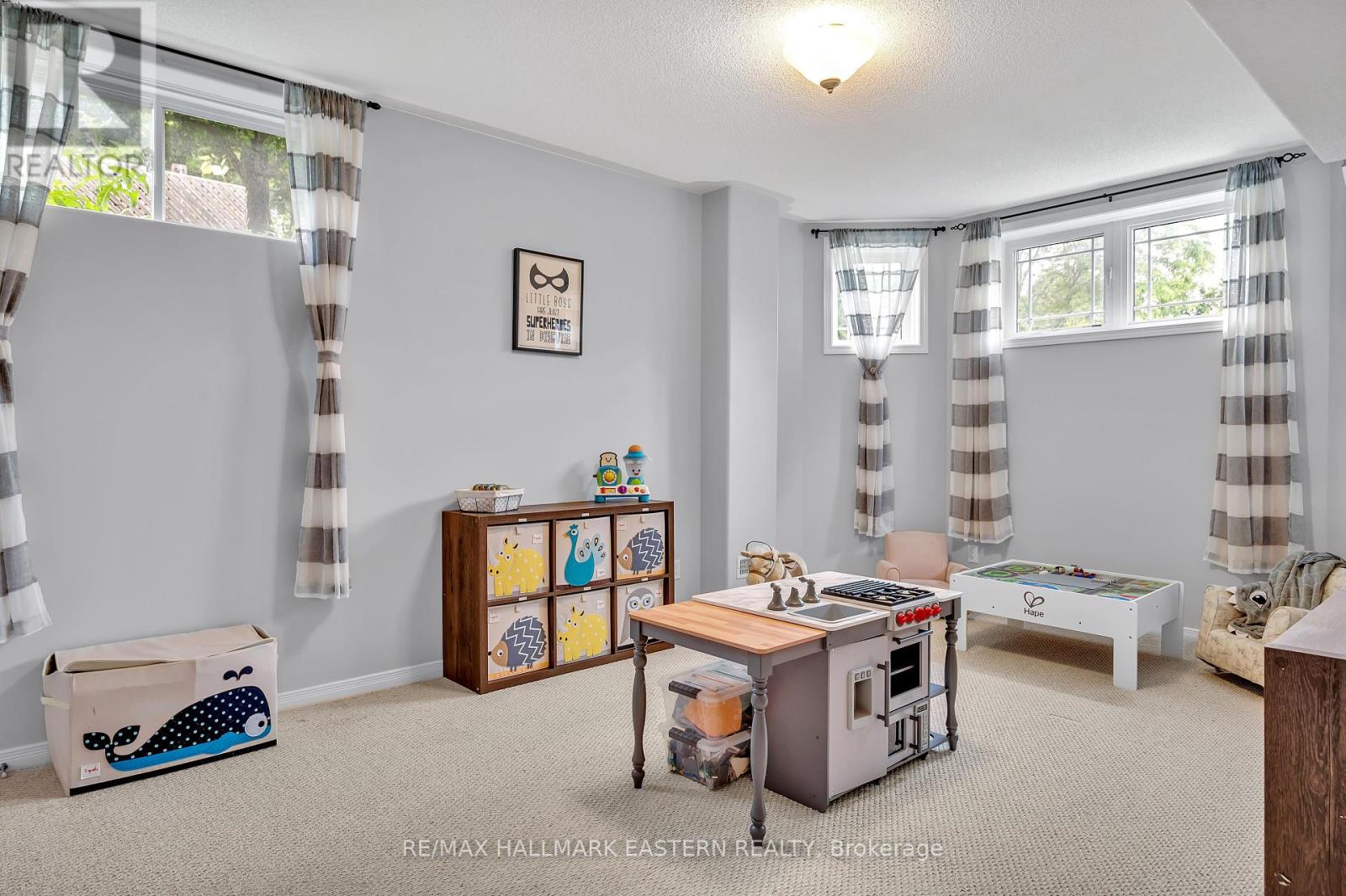 1787 Waddell Avenue, Peterborough (Otonabee Ward 1), Ontario  K9K 2G5 - Photo 29 - X12438122