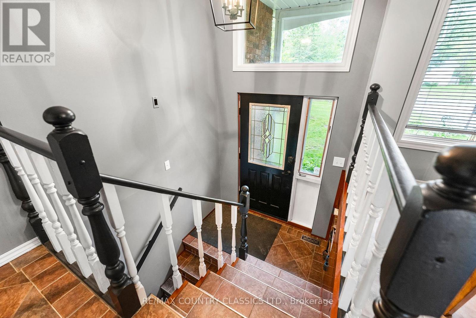 351 Chemaushgon Road, Bancroft (Bancroft Ward), Ontario  K0L 1C0 - Photo 22 - X12438320