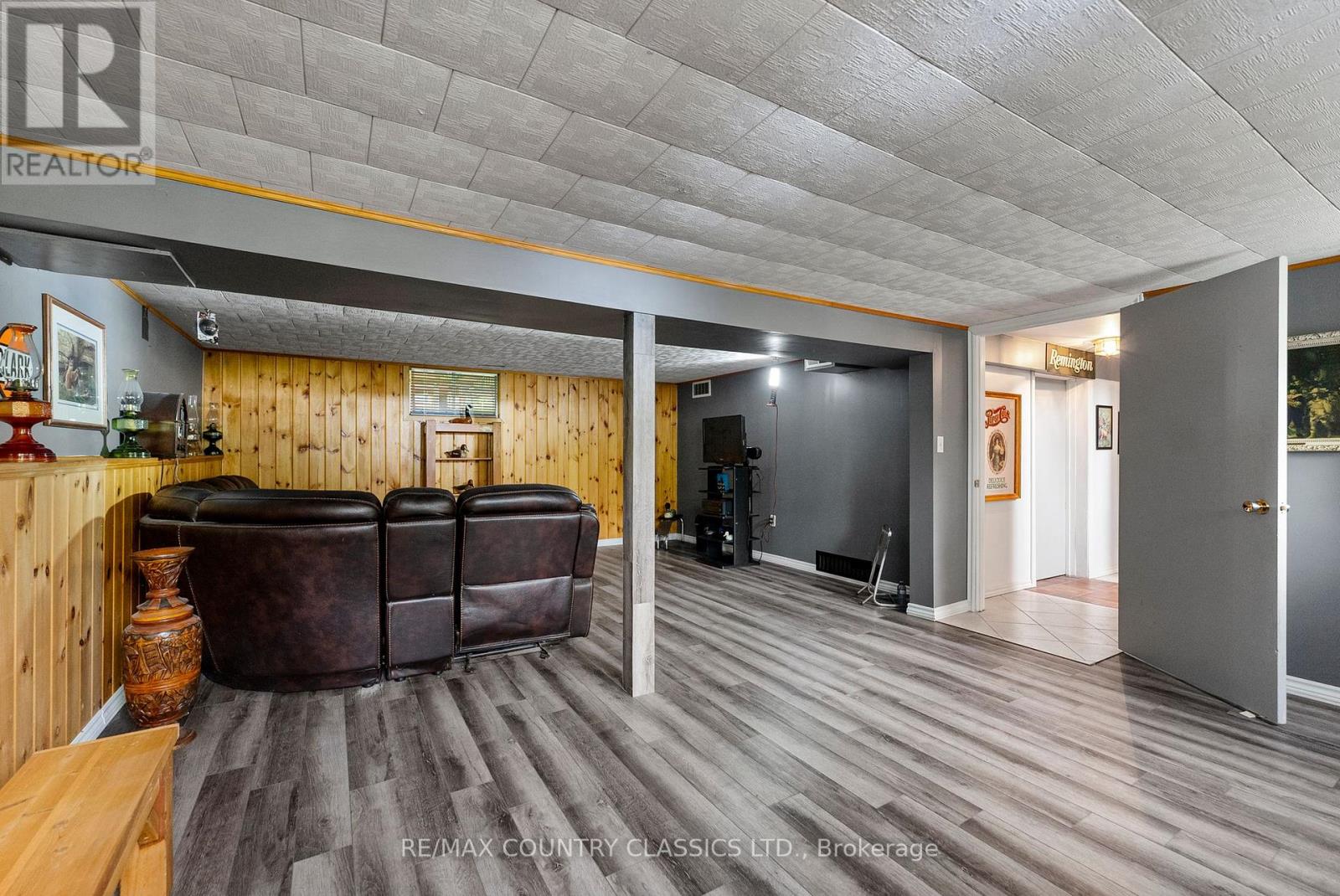 351 Chemaushgon Road, Bancroft (Bancroft Ward), Ontario  K0L 1C0 - Photo 41 - X12438320