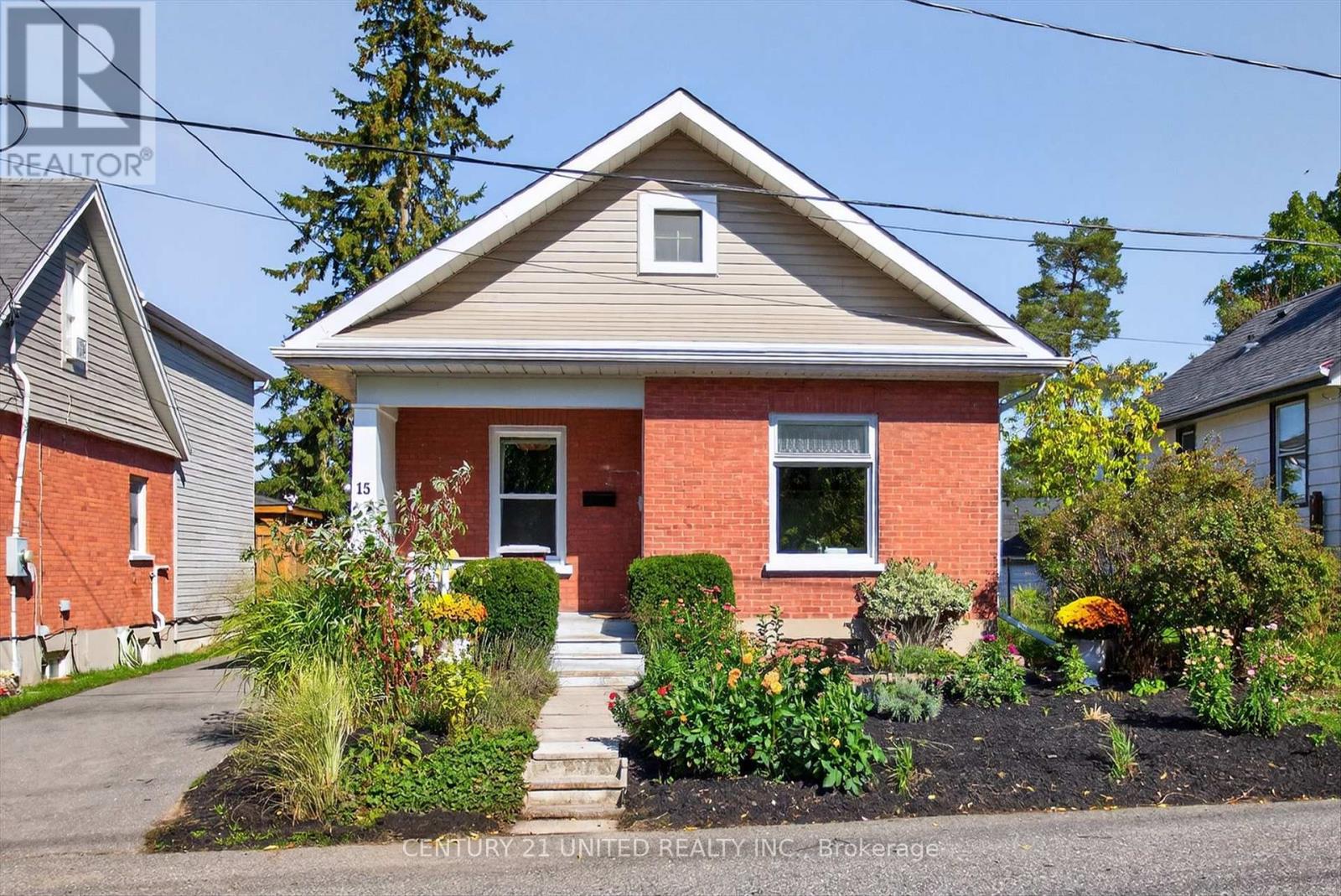 15 MOIR STREET, peterborough (ashburnham ward 4), Ontario