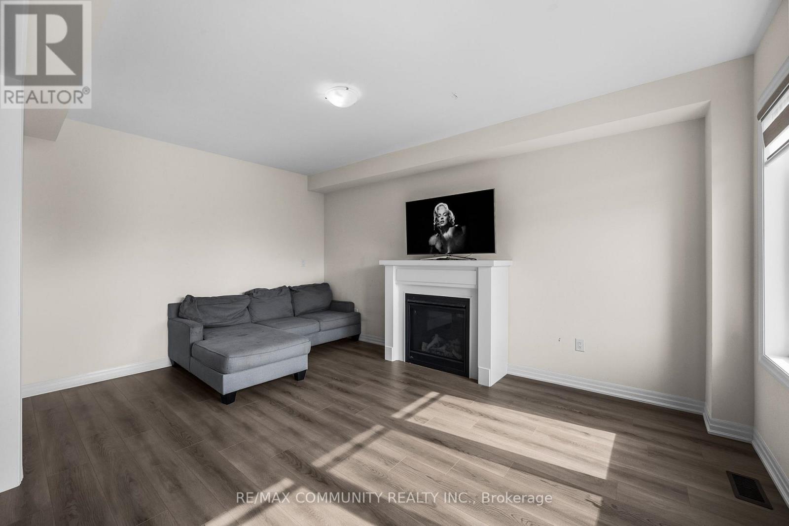 75 Ed Ewert Avenue, Clarington (Newcastle), Ontario  L1B 0W7 - Photo 14 - E12438397