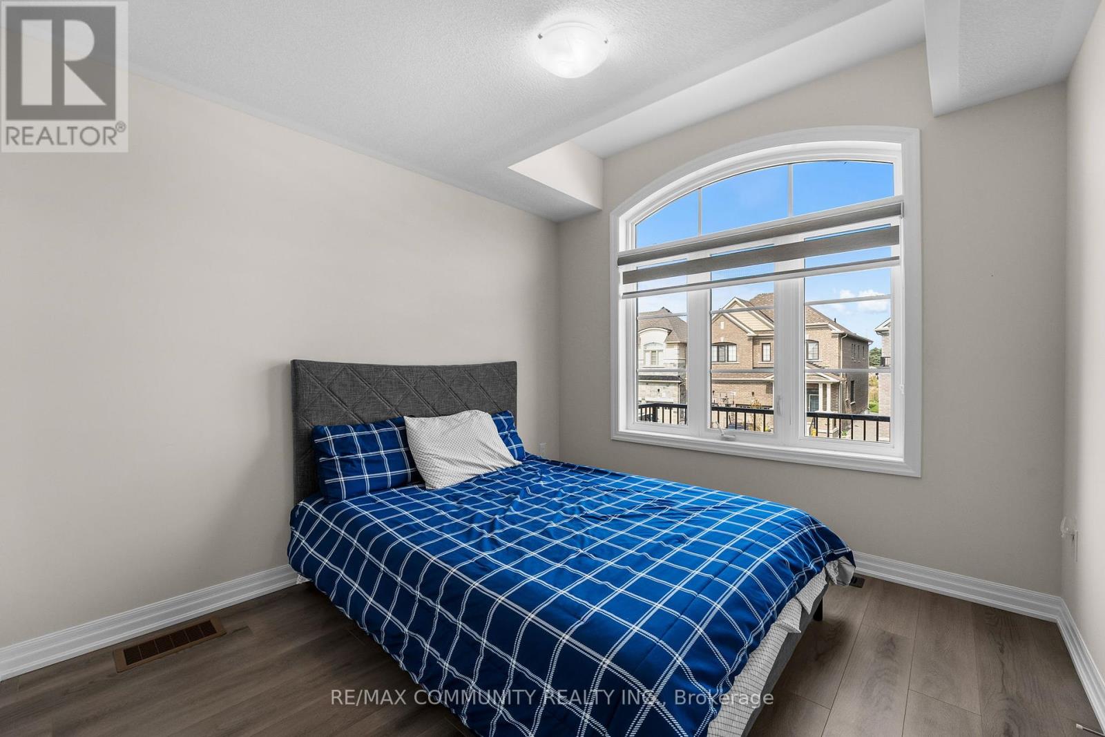 75 Ed Ewert Avenue, Clarington (Newcastle), Ontario  L1B 0W7 - Photo 32 - E12438397