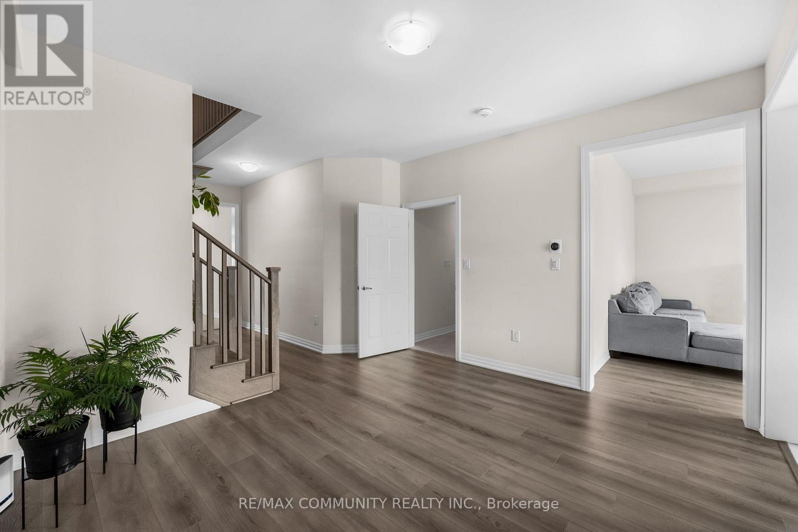 75 Ed Ewert Avenue, Clarington (Newcastle), Ontario  L1B 0W7 - Photo 7 - E12438397