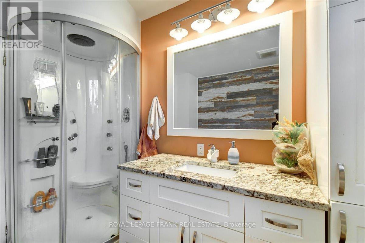 2374 Indian River Line, Otonabee-South Monaghan, Ontario  K0L 2B0 - Photo 15 - X12438687