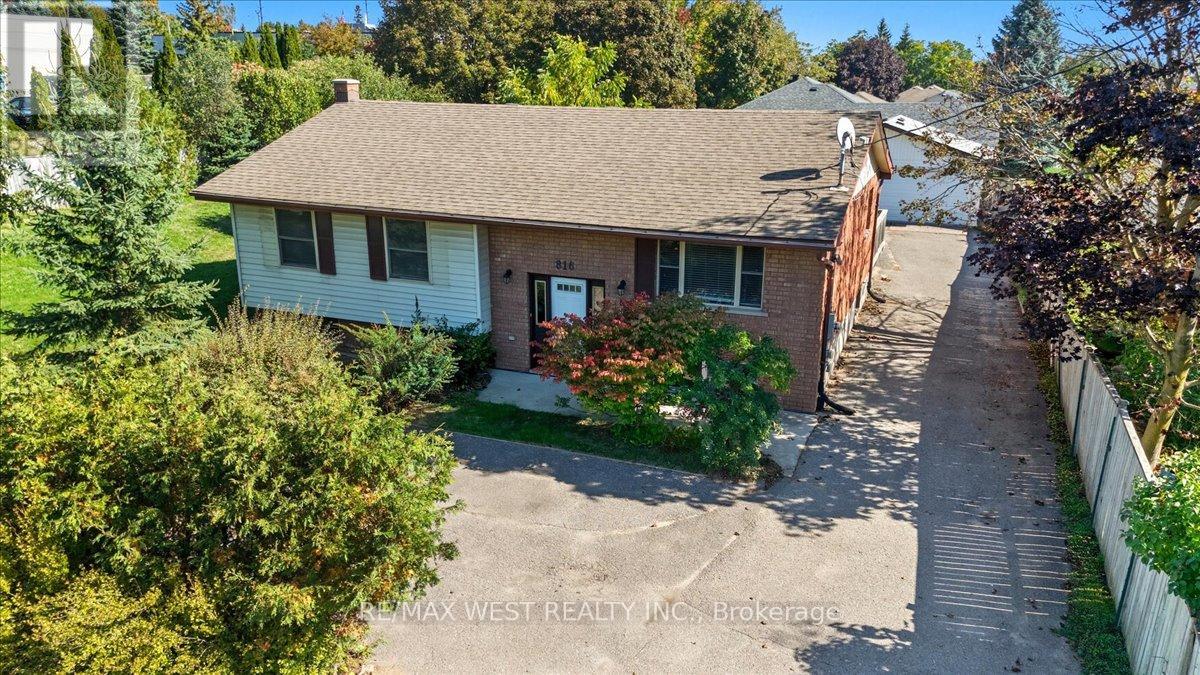 816 Brealey Drive, Peterborough (Otonabee Ward 1), Ontario  K9K 2M8 - Photo 1 - X12438620