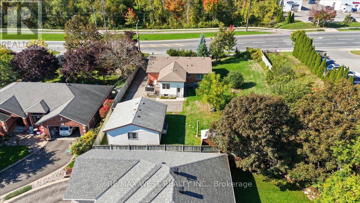 816 Brealey Drive, Peterborough (Otonabee Ward 1), Ontario  K9K 2M8 - Photo 16 - X12438620