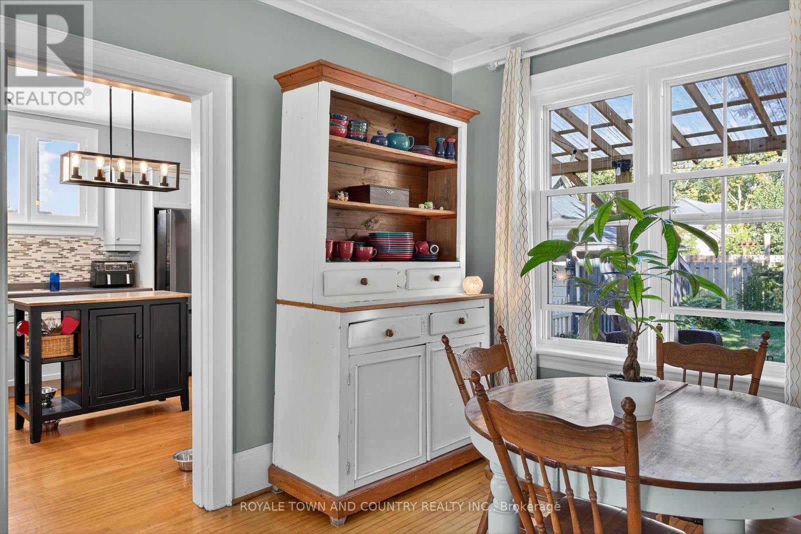 76 Wellington Street, Kawartha Lakes (Lindsay), Ontario  K9V 3N9 - Photo 11 - X12439326