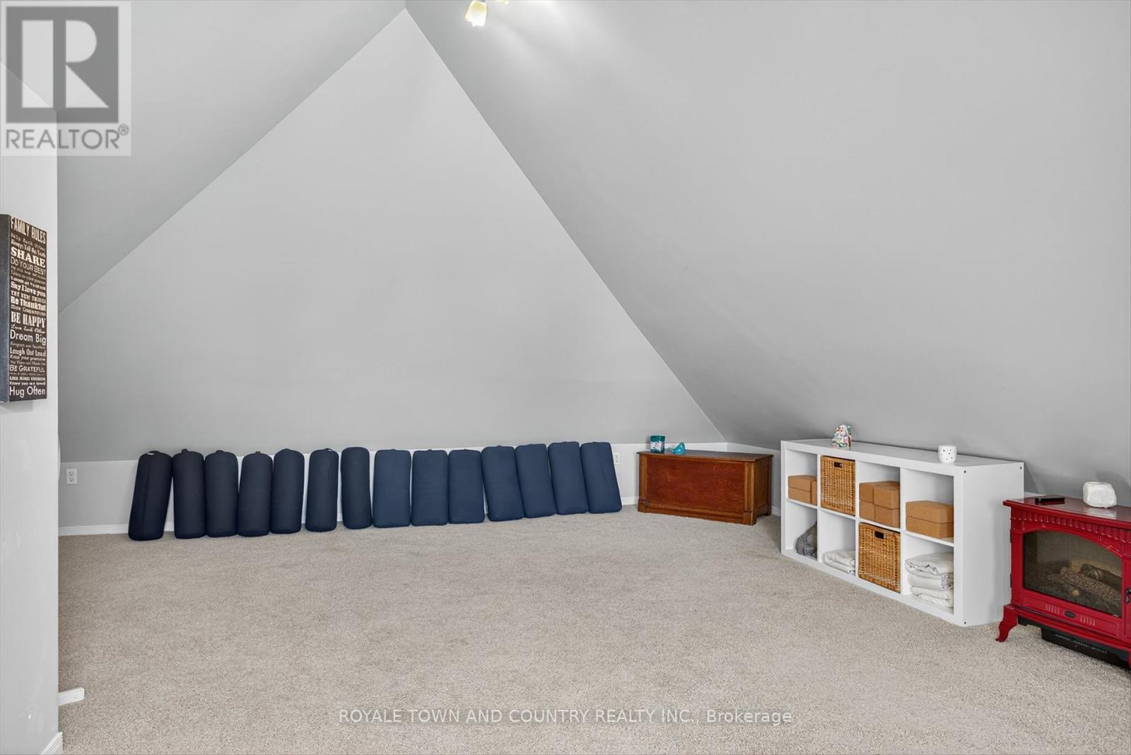 76 Wellington Street, Kawartha Lakes (Lindsay), Ontario  K9V 3N9 - Photo 30 - X12439326