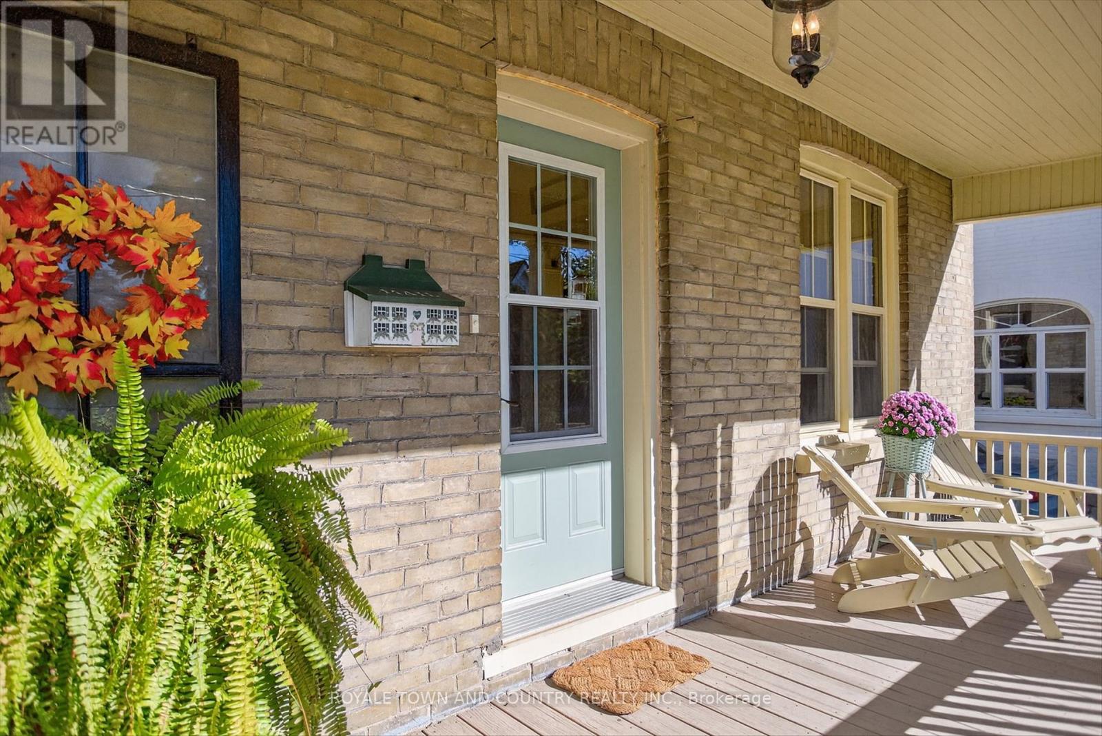 76 Wellington Street, Kawartha Lakes (Lindsay), Ontario  K9V 3N9 - Photo 4 - X12439326