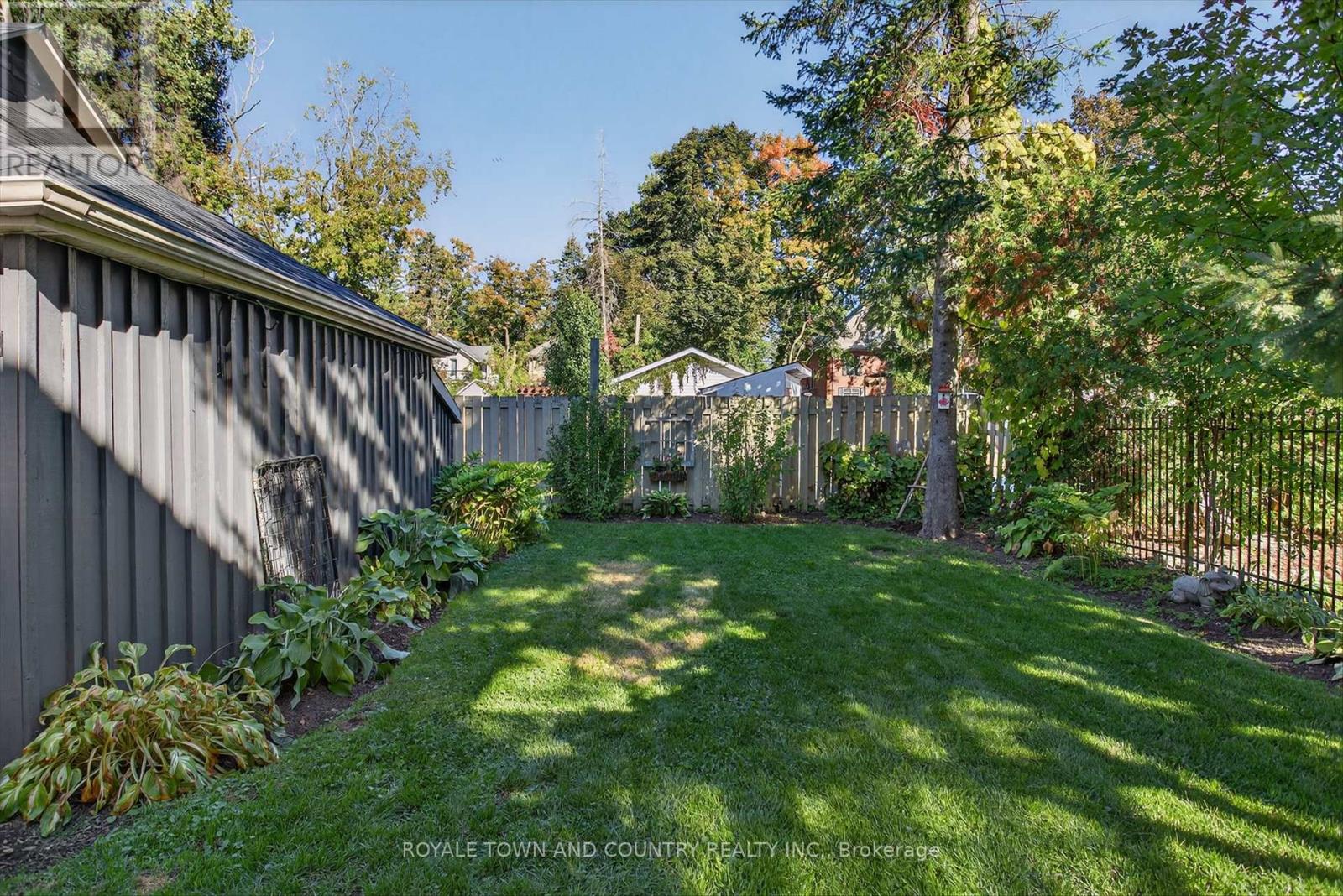 76 Wellington Street, Kawartha Lakes (Lindsay), Ontario  K9V 3N9 - Photo 43 - X12439326