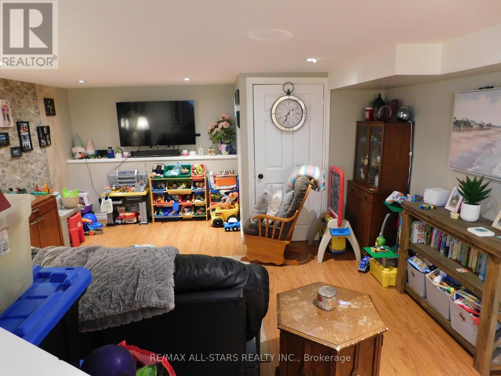 Lower - 232 Angeline Street N, Kawartha Lakes (Lindsay), Ontario  K9V 5E9 - Photo 4 - X12439304