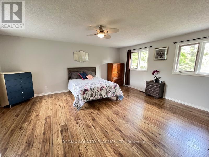 76 York River Drive, Bancroft (Bancroft Ward), Ontario  K0L 1C0 - Photo 26 - X12439369