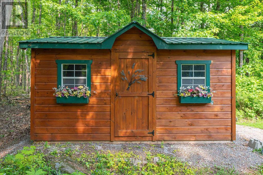 120 Sugarbush Crescent, Trent Lakes, Ontario  K0L 1J0 - Photo 45 - X12439377