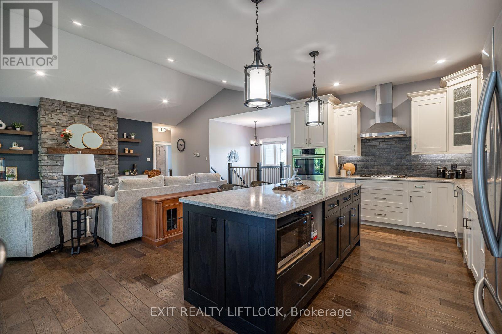 404 County Road 4, Douro-Dummer, Ontario  K9J 6Y1 - Photo 10 - X12439406