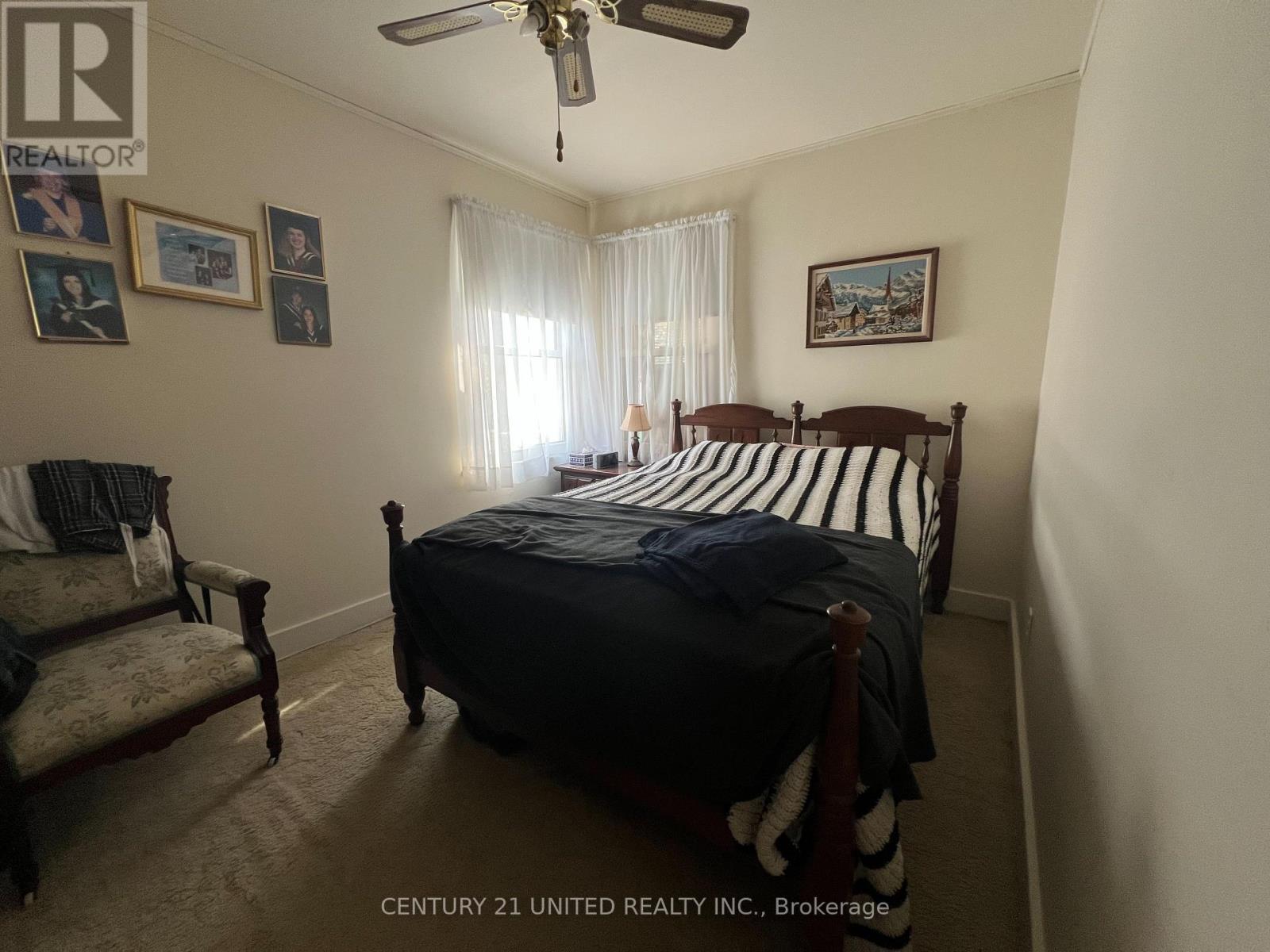 15 Wallace Street, Peterborough (Ashburnham Ward 4), Ontario  K9H 1A8 - Photo 10 - X12439418