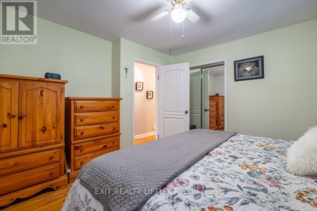 39 Beechwood Drive, Peterborough (Monaghan Ward 2), Ontario  K9J 1M2 - Photo 13 - X12439499