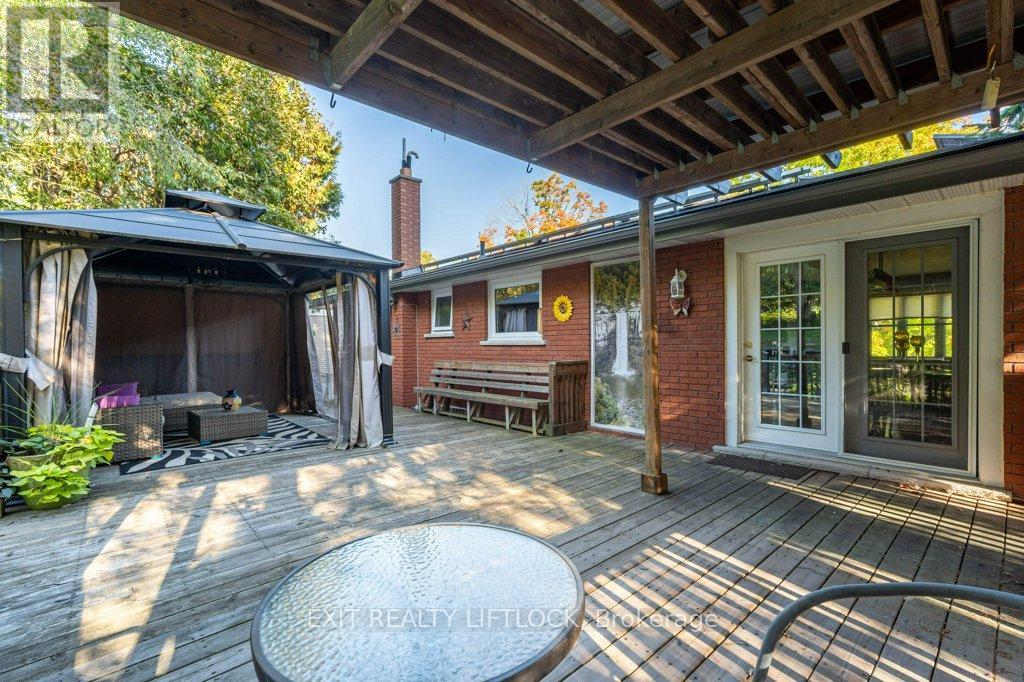 39 Beechwood Drive, Peterborough (Monaghan Ward 2), Ontario  K9J 1M2 - Photo 24 - X12439499