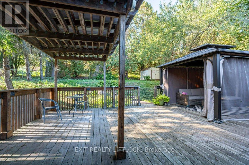 39 Beechwood Drive, Peterborough (Monaghan Ward 2), Ontario  K9J 1M2 - Photo 25 - X12439499