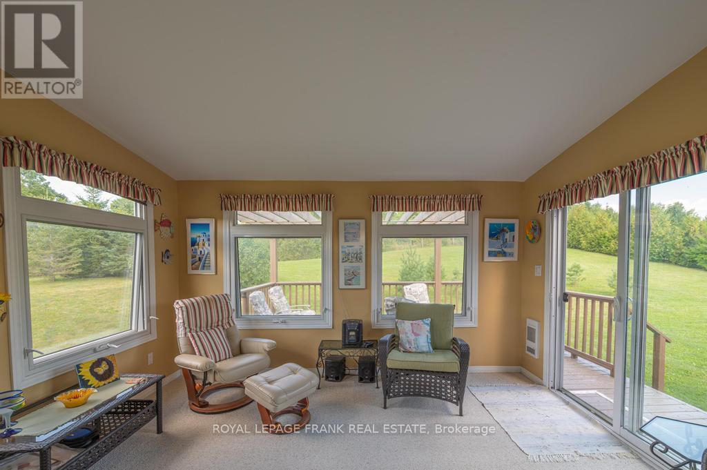 406 Lakehurst Circle Road, Trent Lakes, Ontario  K0L 1J0 - Photo 11 - X12439519