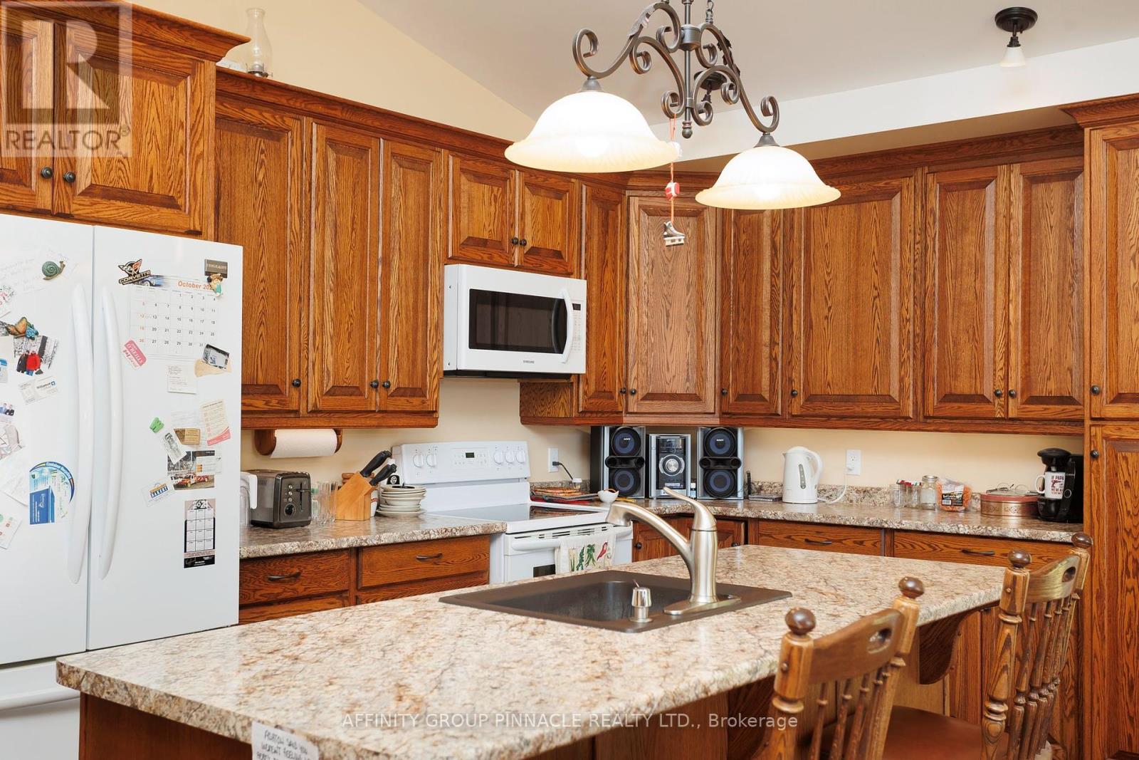 59 Peace Road, Kawartha Lakes (Ops), Ontario  K0L 2X0 - Photo 13 - X12439544