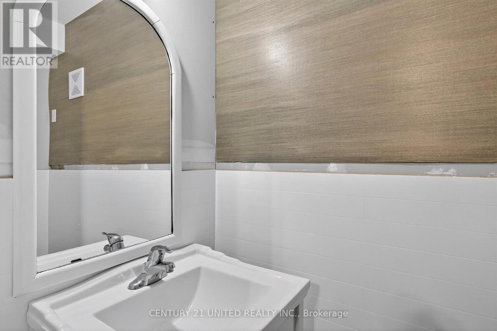 5 Fire Route 46, Trent Lakes, Ontario  K0L 1J0 - Photo 34 - X12439600