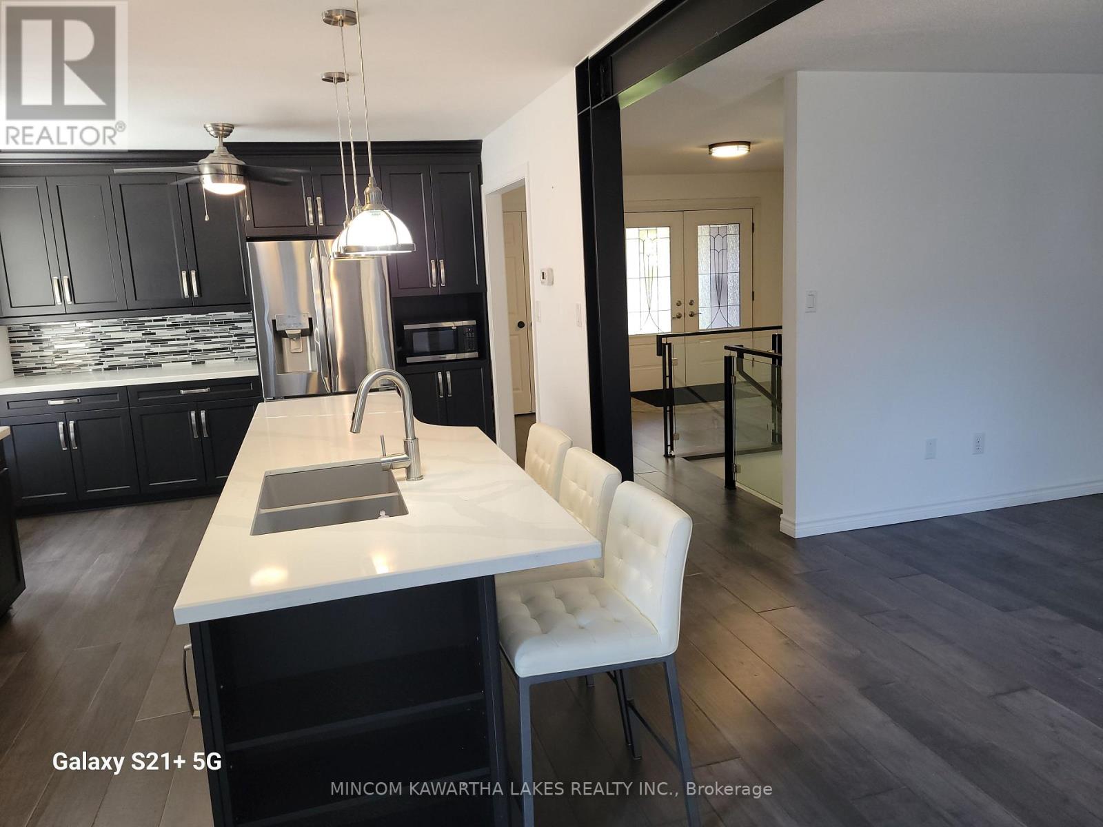 557 Westman Avenue, Peterborough (Otonabee Ward 1), Ontario  K9K 2E6 - Photo 16 - X12439840