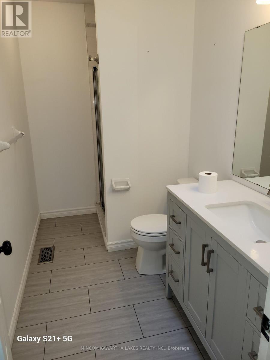 557 Westman Avenue, Peterborough (Otonabee Ward 1), Ontario  K9K 2E6 - Photo 22 - X12439840