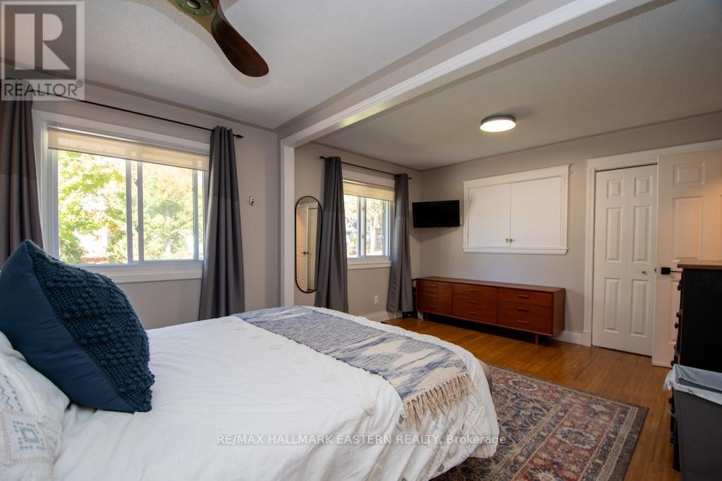 731 Peterborough Avenue, Selwyn, Ontario  K0L 1H0 - Photo 13 - X12439992